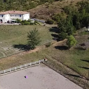 In Campagna Alloggio per agriturismo